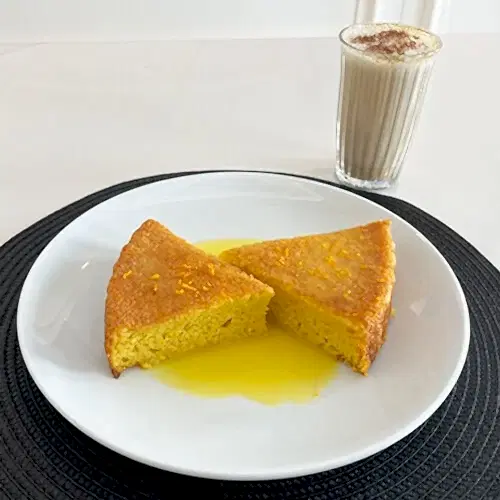 Balkabağı Çekirdeği Posalı ve Portakal Posalı Sünger Kek ve Kahve
